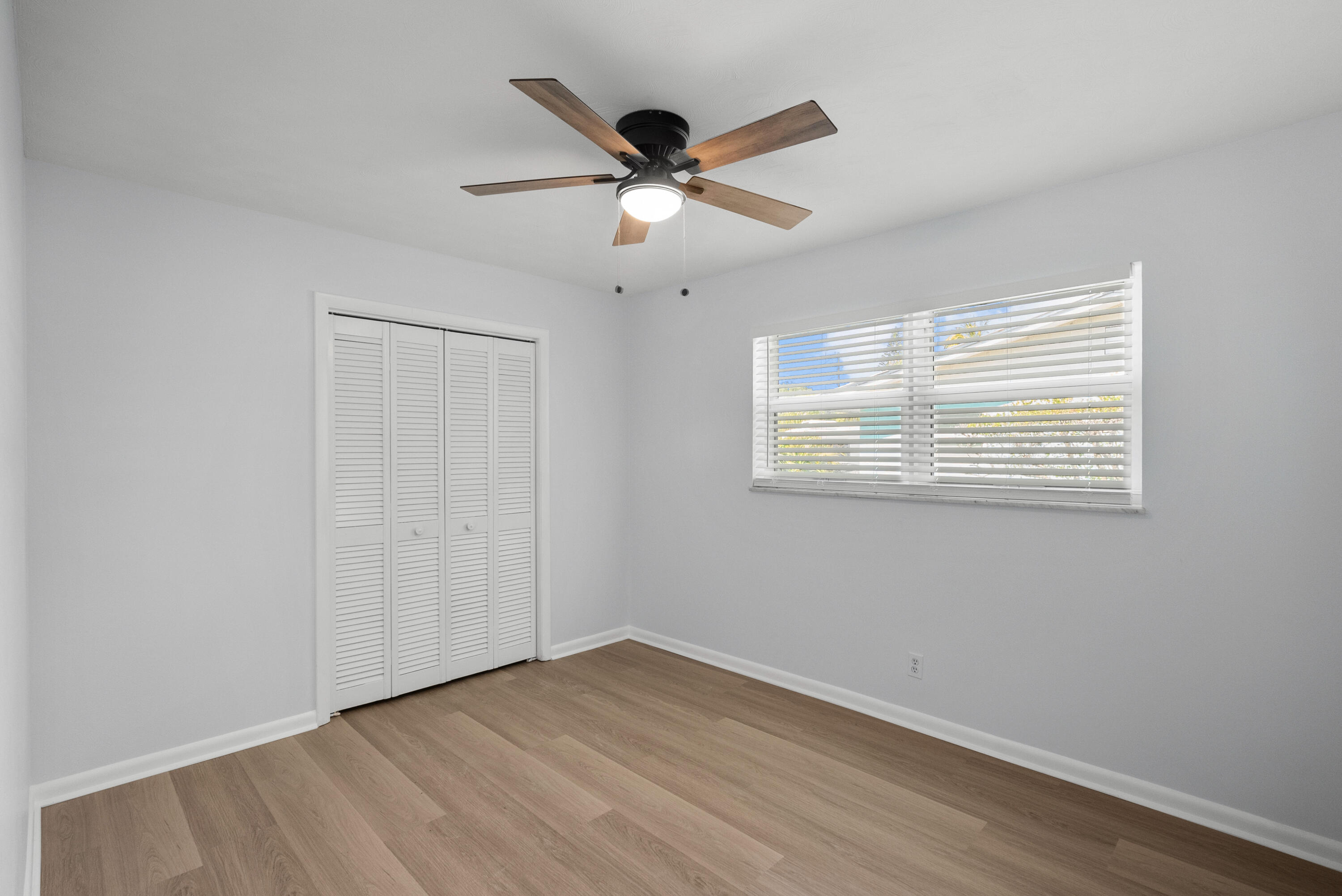 381 Southeast Edgewood Drive Stuart, FL 34996 - Photo 18 of 19 DSC00725