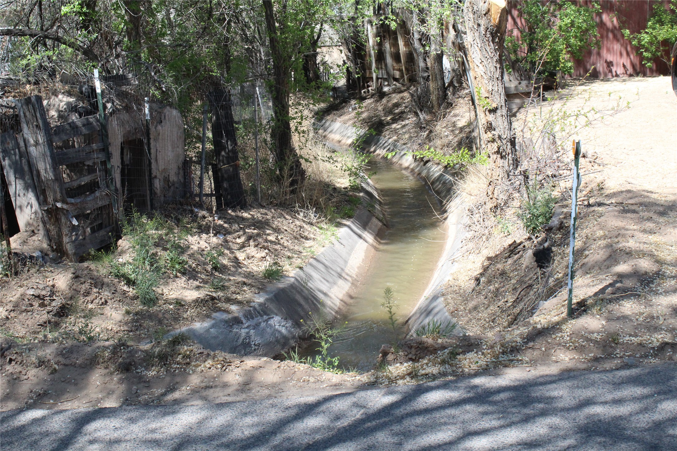 148 El Llano Road Espanola, NM 87532 - Photo 11 of 29
