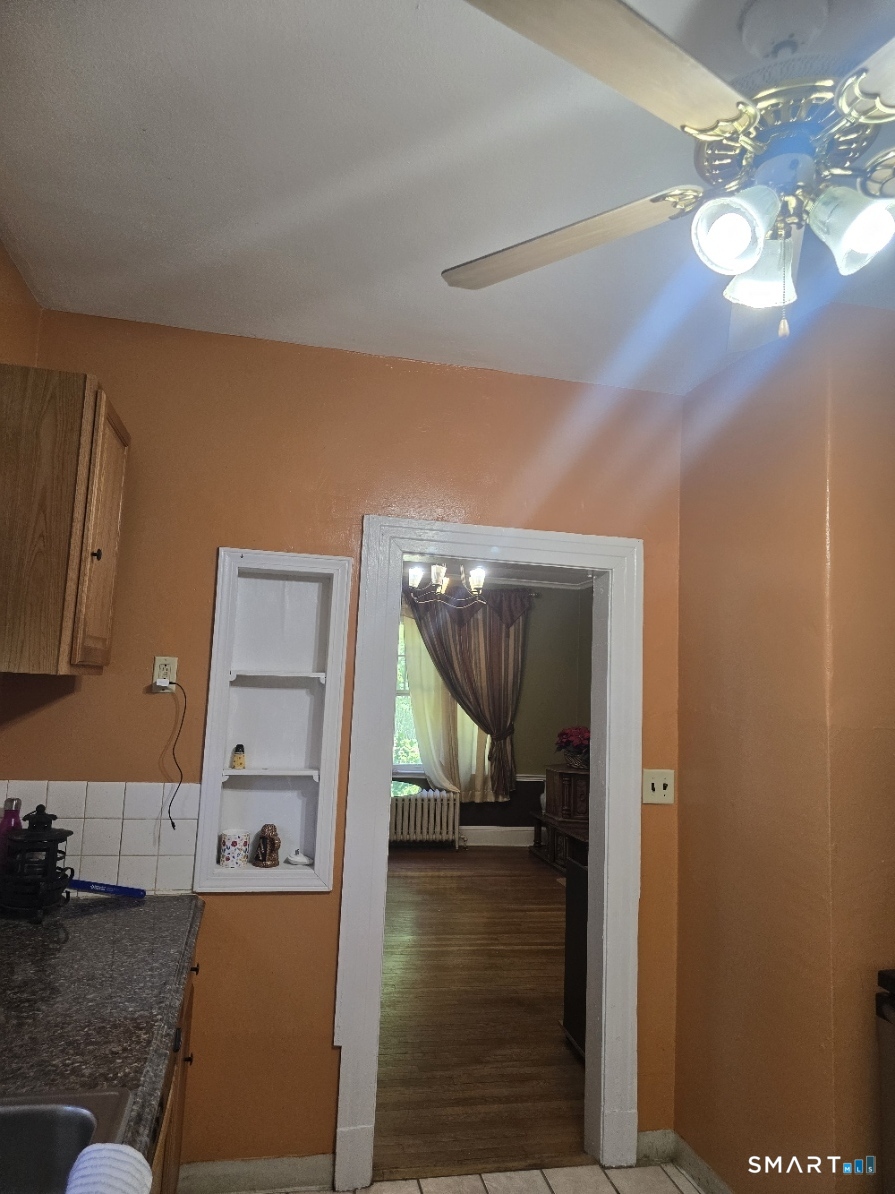 197 Ridgefield Street Hartford, CT 06112 - Photo 14 of 23 Kitchen