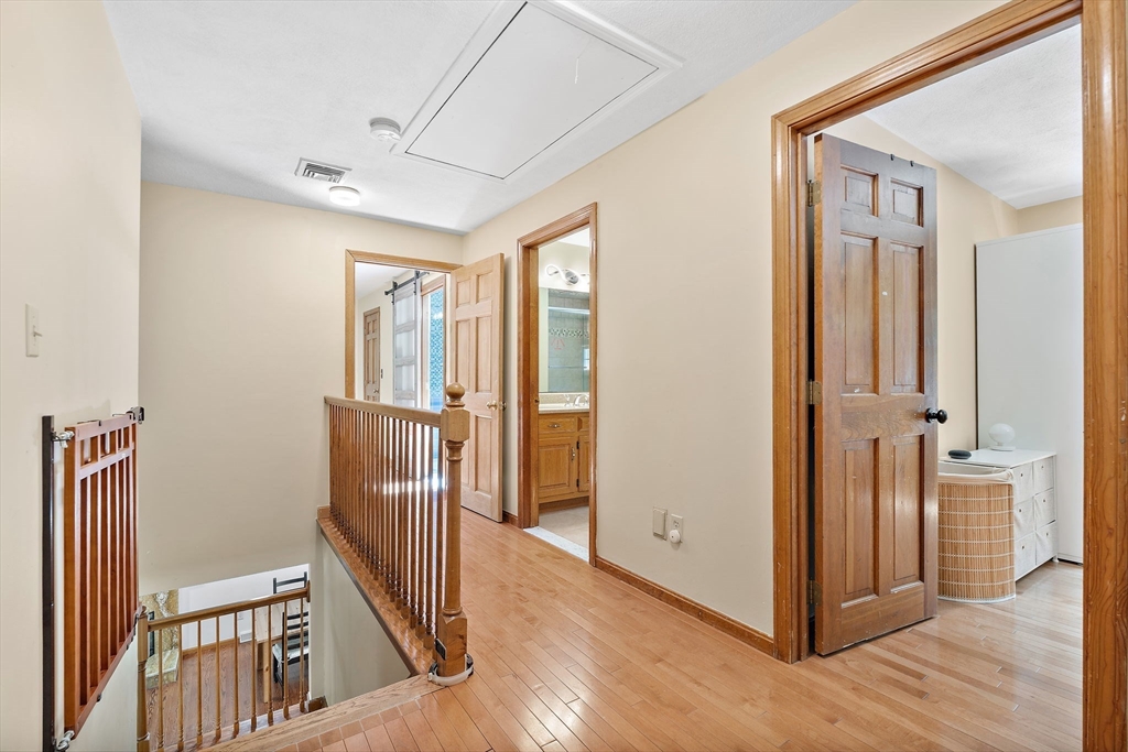 4 Dix Road Franklin, MA 02038 - Photo 19 of 39