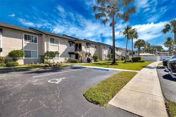 a view of a house with entertaining space