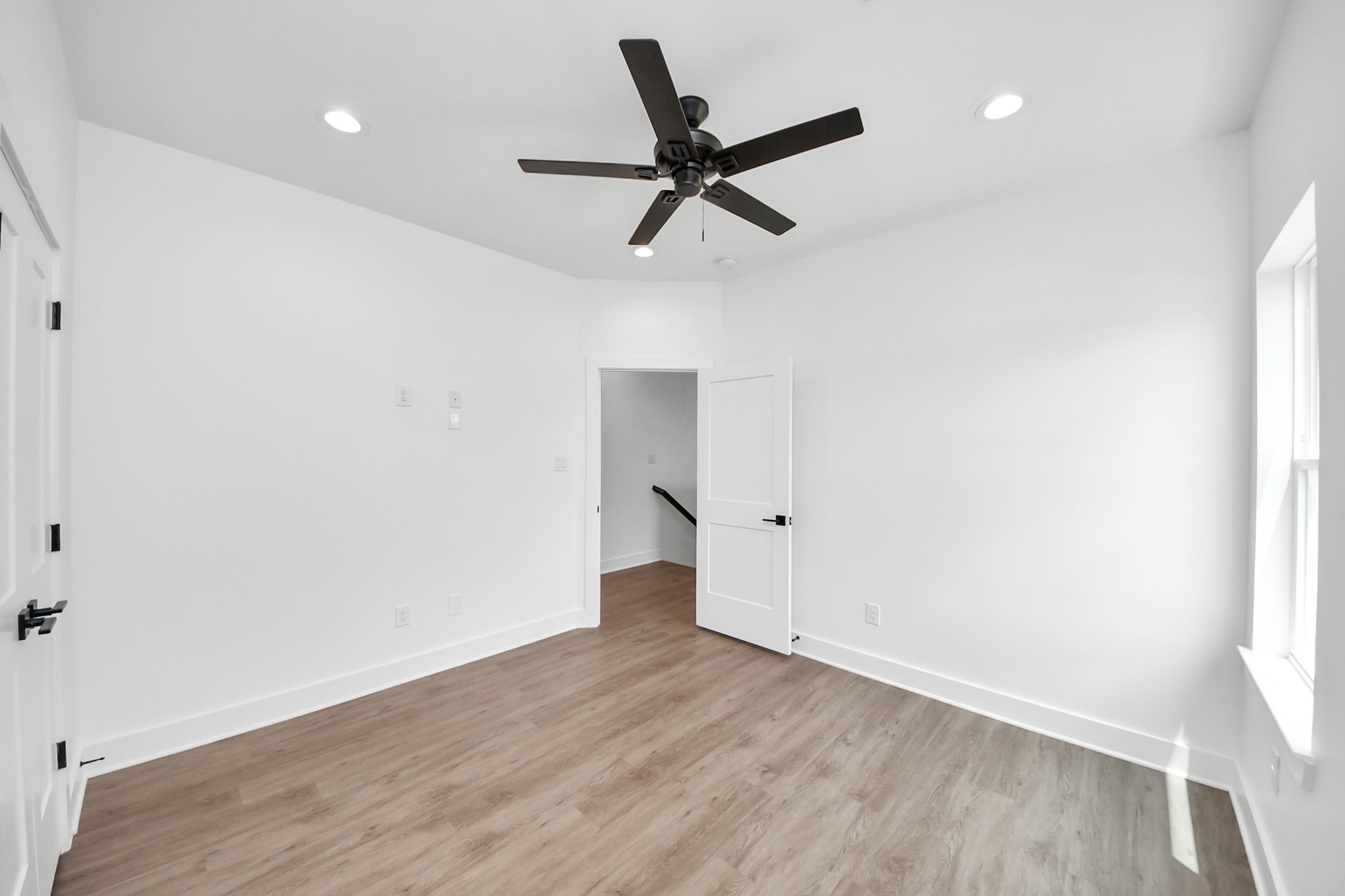 5029 Broom Street, Unit C Houston, TX 77092 - Photo 12 of 19