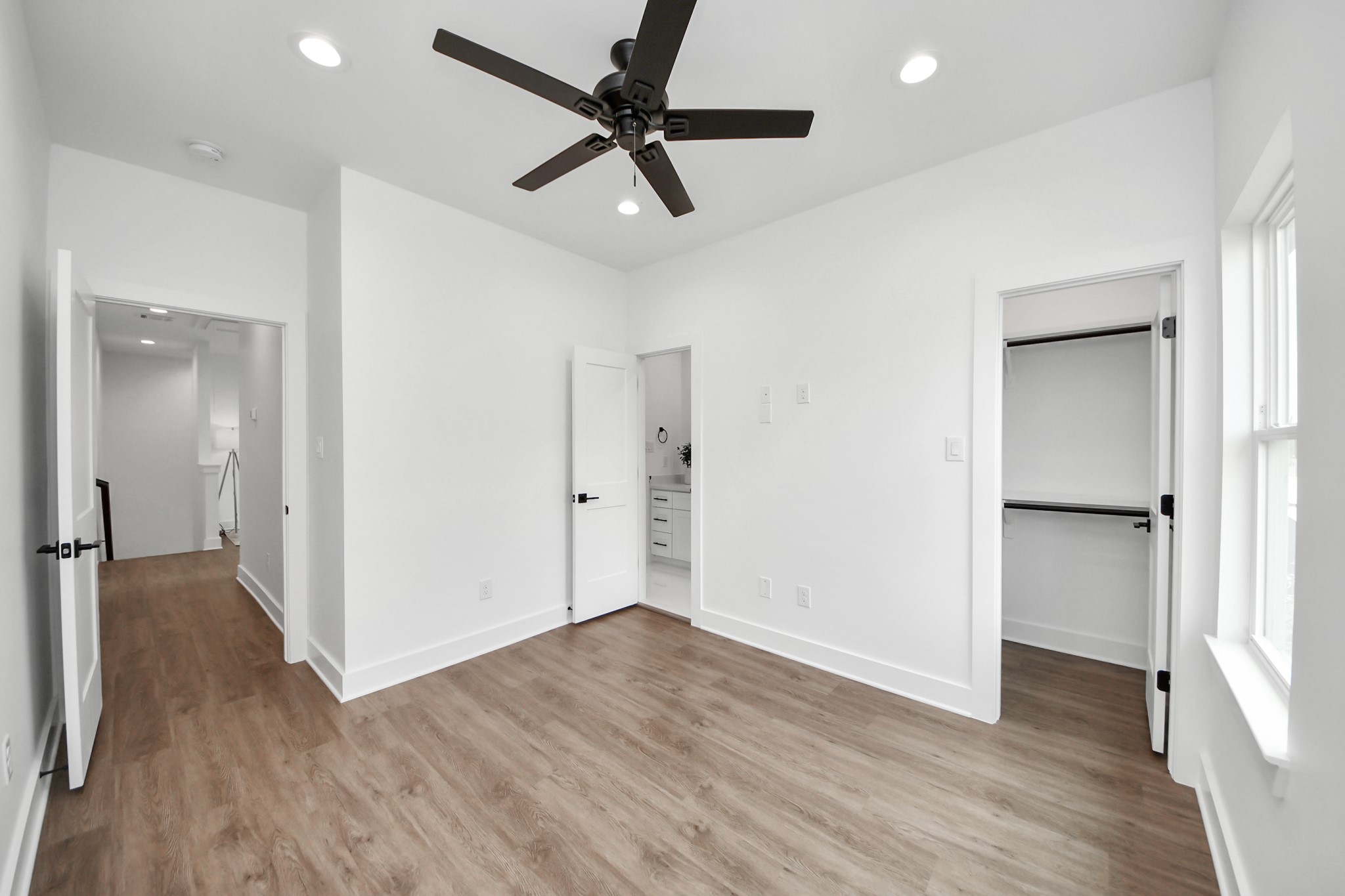 5029 Broom Street, Unit C Houston, TX 77092 - Photo 16 of 19