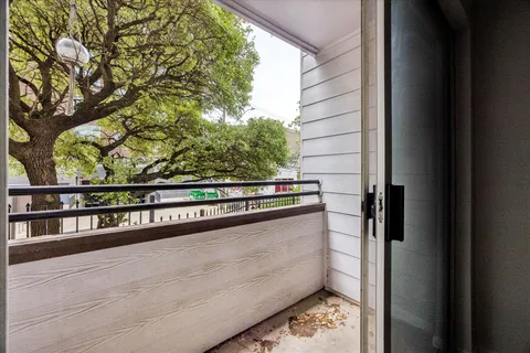 $439,900 | 501 West 26th Street, Unit 121, Austin, TX 78705