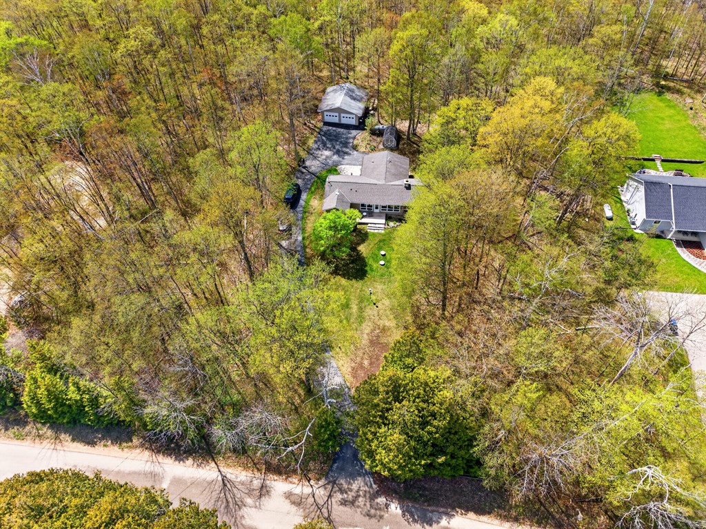 7669 West Kangaroo Lake Road Baileys Harbor, WI 54202 - Photo 38 of 39 Gallery Image 38