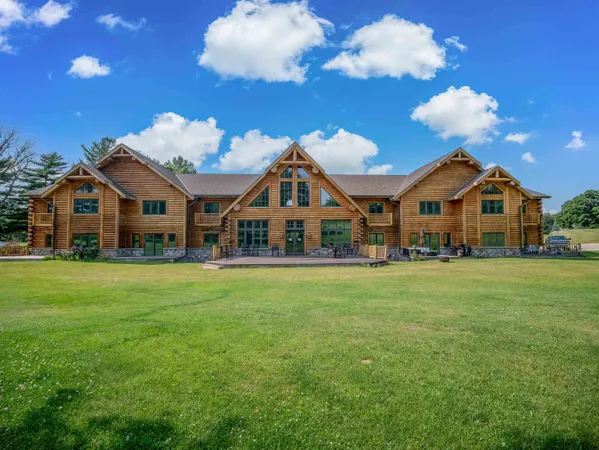 $284,999 | 695 South Street, Unit 8, Green Lake, WI 54941