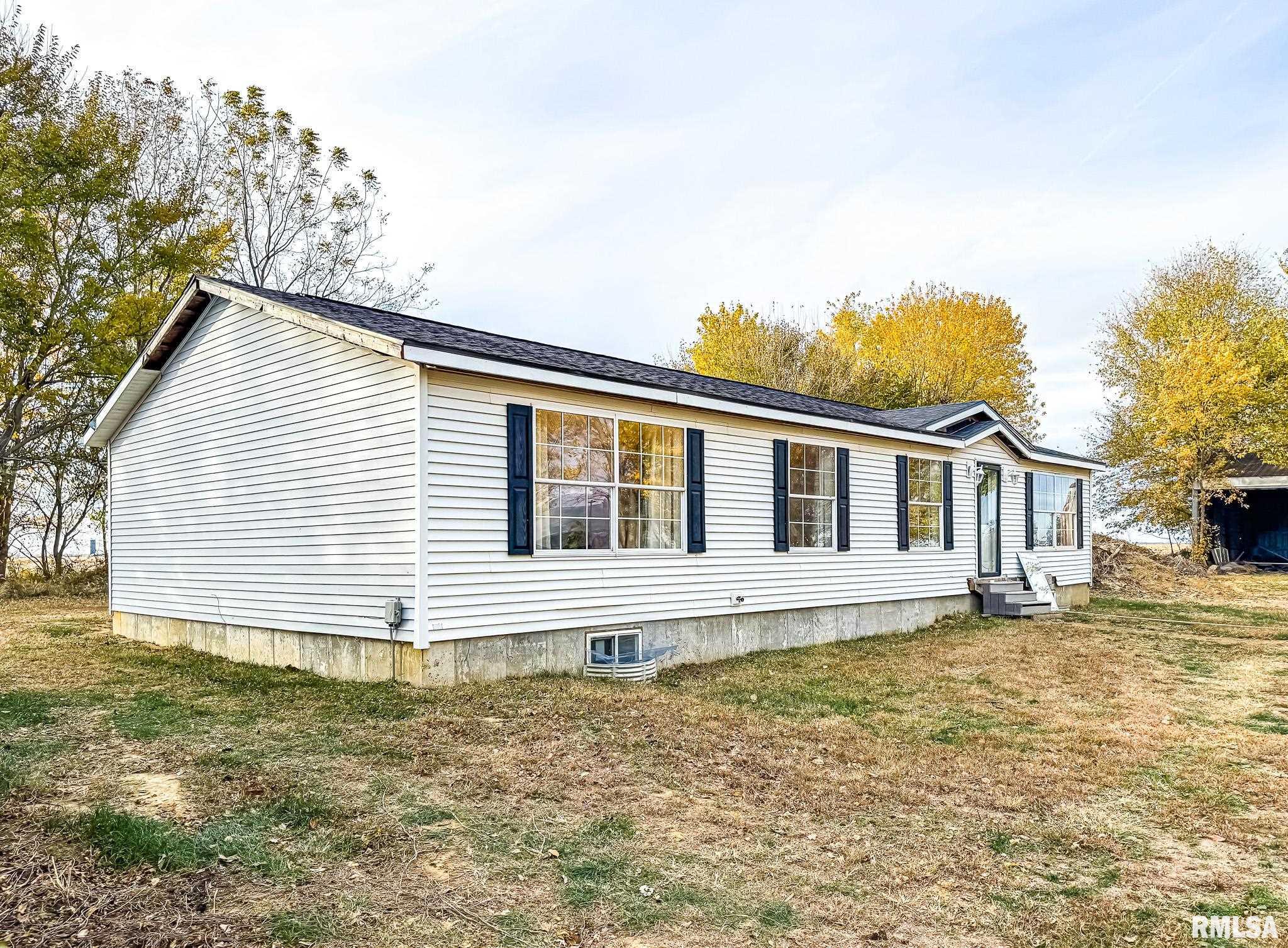 16881 Crum Road Virginia, IL 62691 - Photo 2 of 36