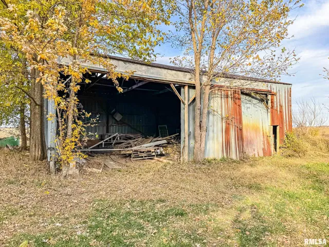 $199,900 | 16881 Crum Road, Virginia, IL 62691