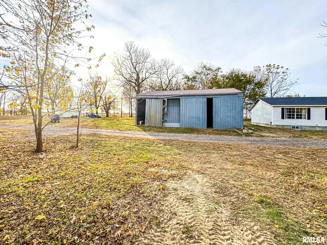 $199,900 | 16881 Crum Road, Virginia, IL 62691