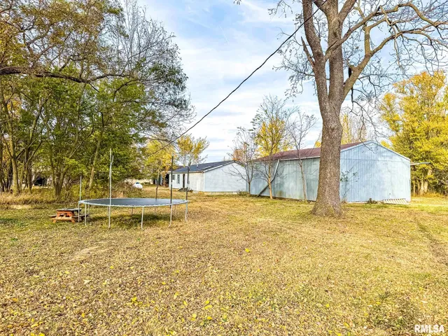 $199,900 | 16881 Crum Road, Virginia, IL 62691