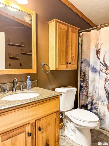 $199,900 | 16881 Crum Road, Virginia, IL 62691