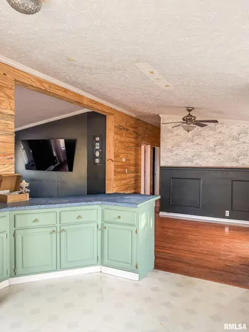 $199,900 | 16881 Crum Road, Virginia, IL 62691