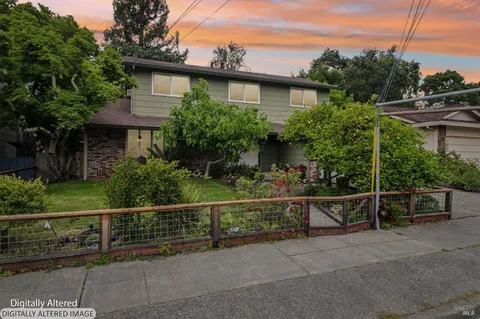 $919,000 | 2227 Vallejo Street, Santa Rosa, CA 95404
