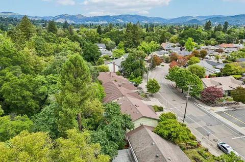 $919,000 | 2227 Vallejo Street, Santa Rosa, CA 95404