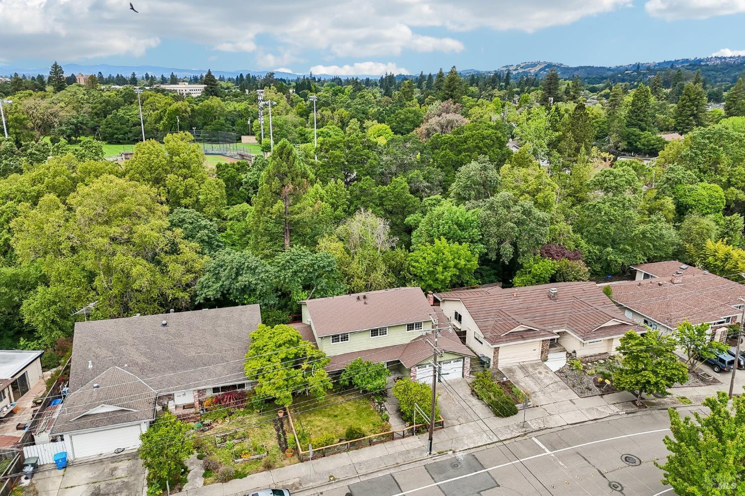 2227 Vallejo Street Santa Rosa, CA 95404 - Photo 47 of 66
