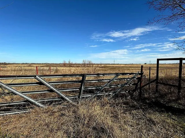 $750,000 | Tbd East B Lane, Ennis, TX 75119