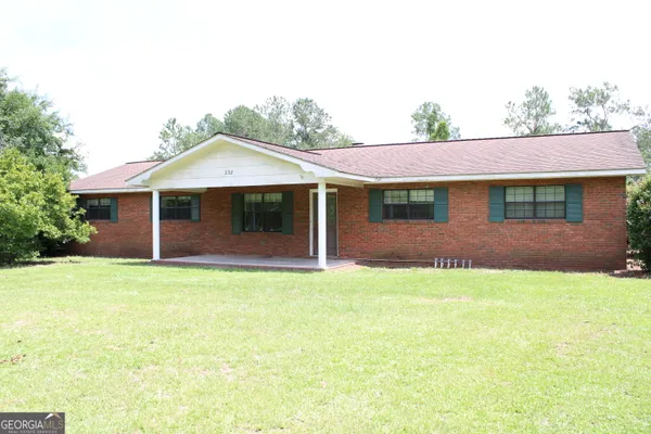 $268,000 | 338 Lakeview Drive, Baxley, GA 31513