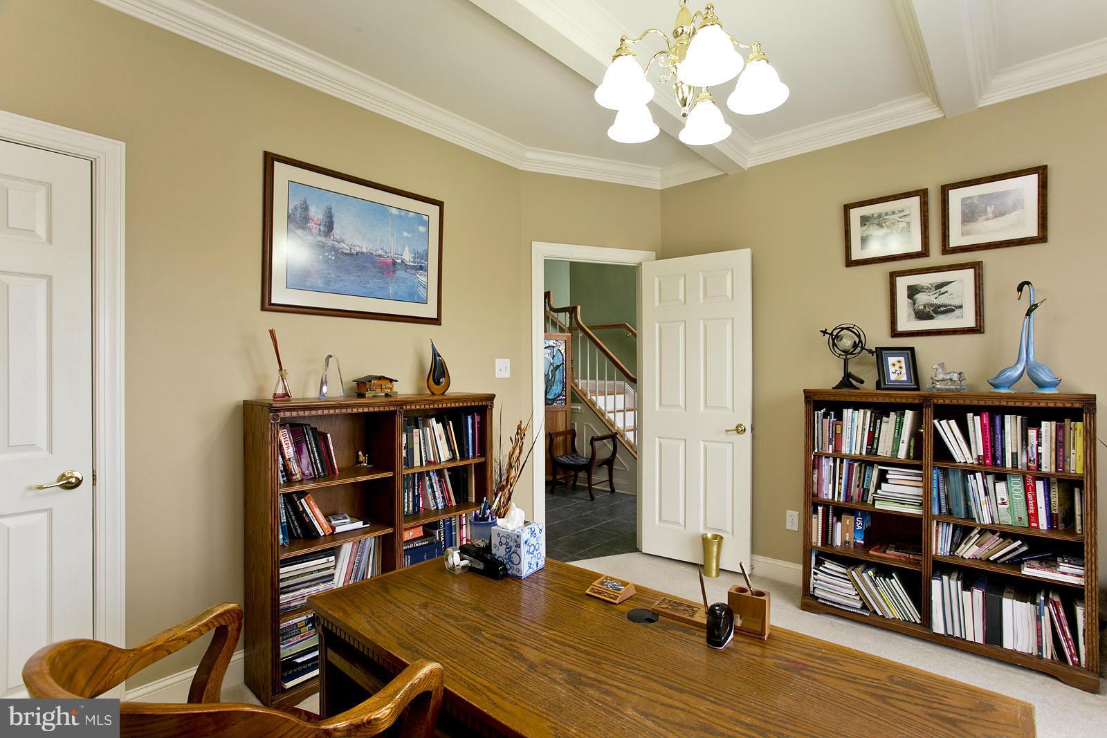 4060 Middle Road Winchester, VA 22602 - Photo 17 of 30 office, den library