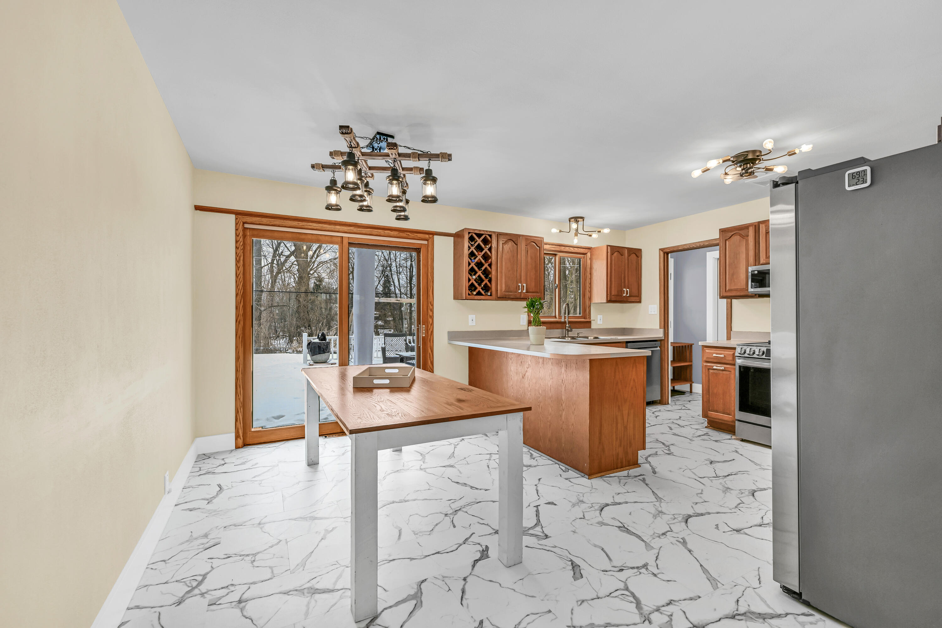 11368 Bridget Lane Hales Corners, WI 53130 - Photo 11 of 43 Kitchen