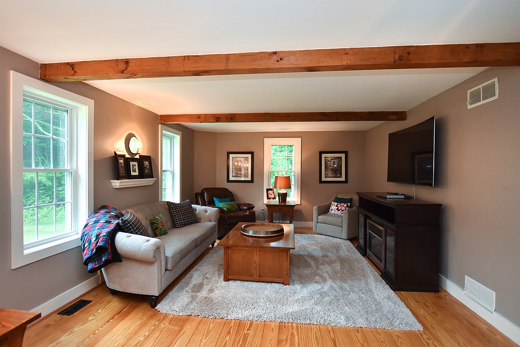 12 Mattity Road North Smithfield, RI 02896 - Photo 5 of 25