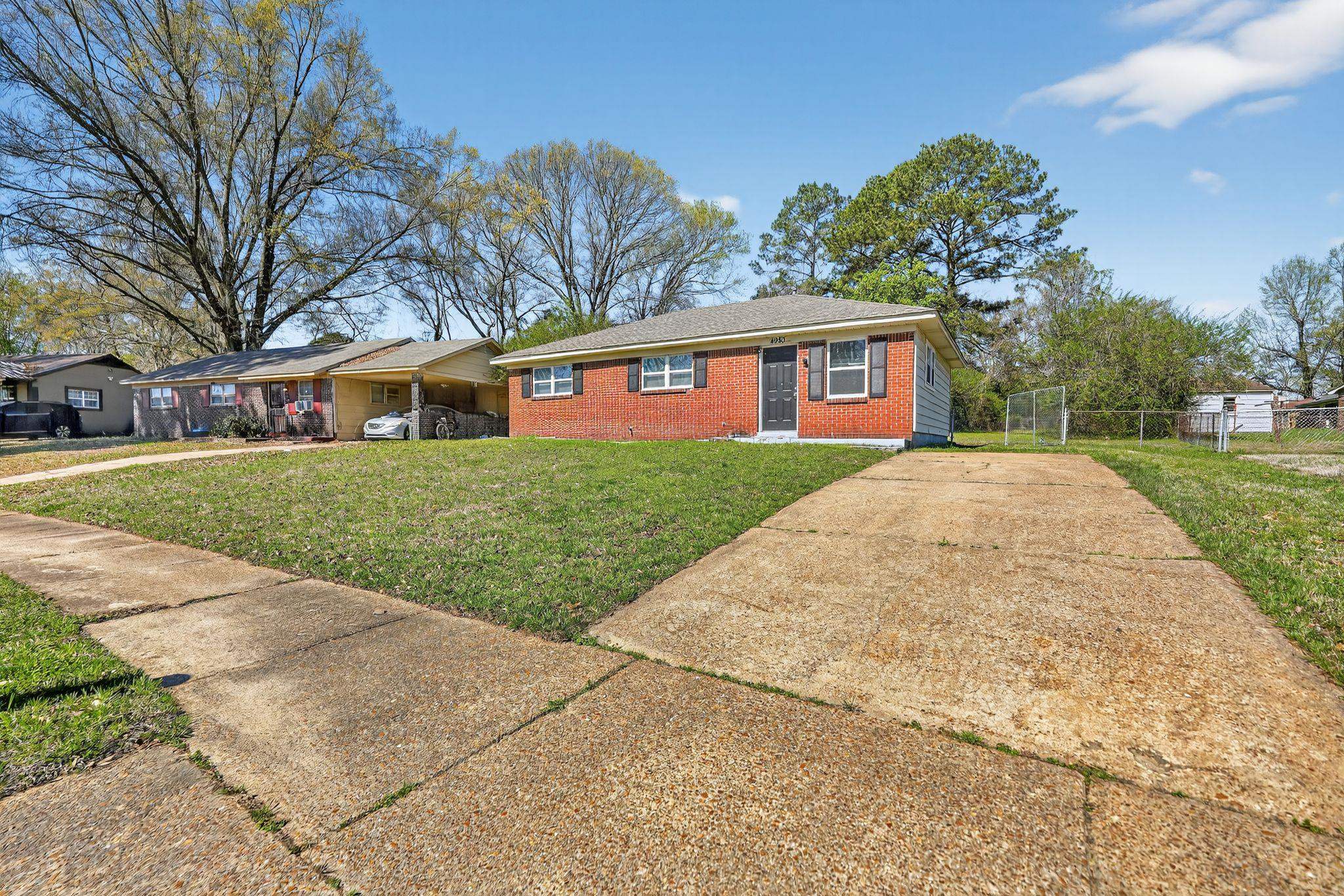 4983 Appleville Street Memphis, TN 38109 - Photo 2 of 33