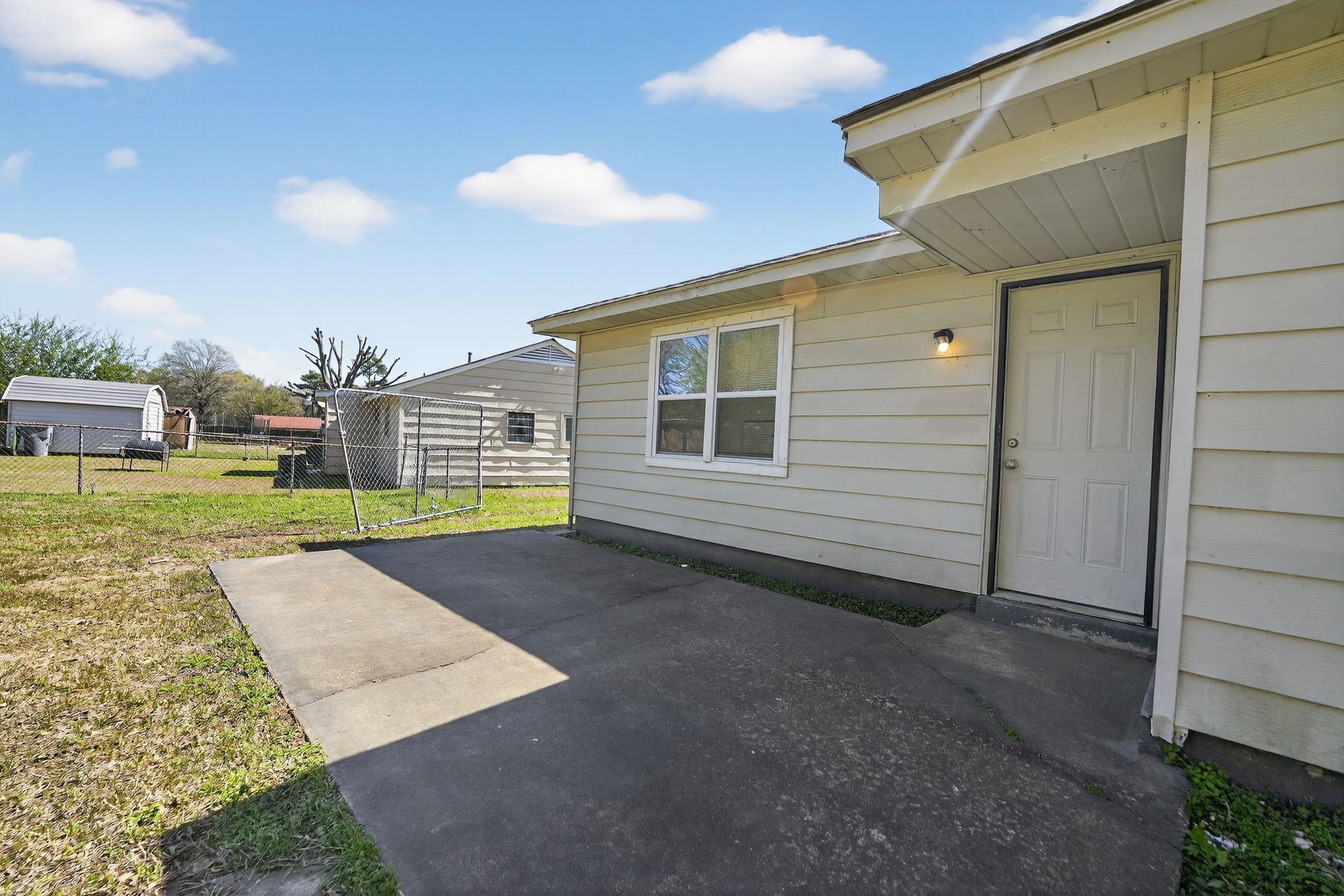 4983 Appleville Street Memphis, TN 38109 - Photo 5 of 33
