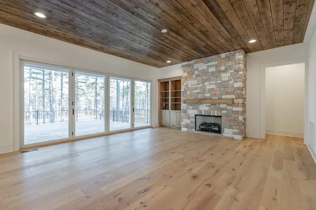 $1,425,000 | 190 Farm Road, Unit LOT 1052, Guild, TN 37340