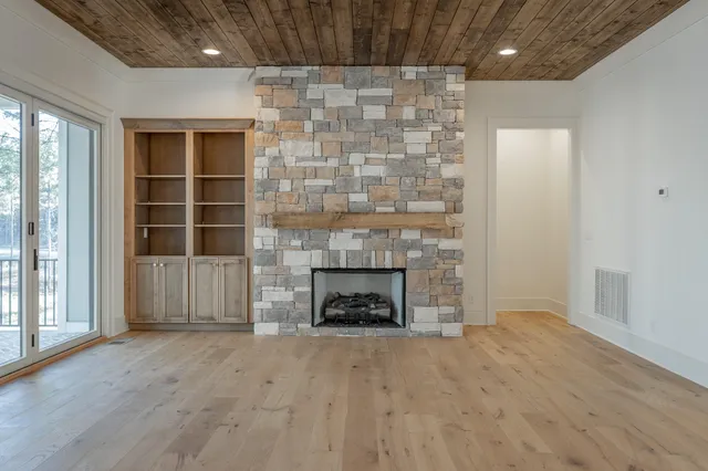 $1,425,000 | 190 Farm Road, Unit LOT 1052, Guild, TN 37340