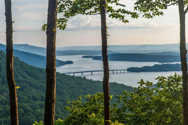 $1,425,000 | 190 Farm Road, Unit 1052, Whiteside, TN 37396