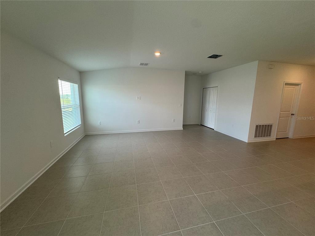 2185 Lasso Loop Eagle Lake, FL 33839 - Photo 15 of 33