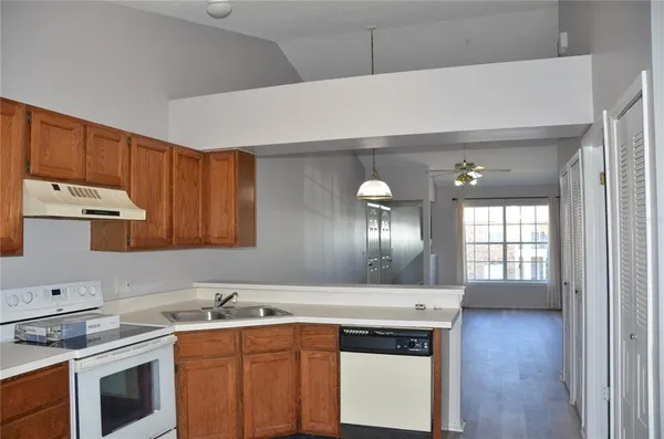 $1,700 | 140 Reserve Circle, Unit 200, Oviedo, FL 32765