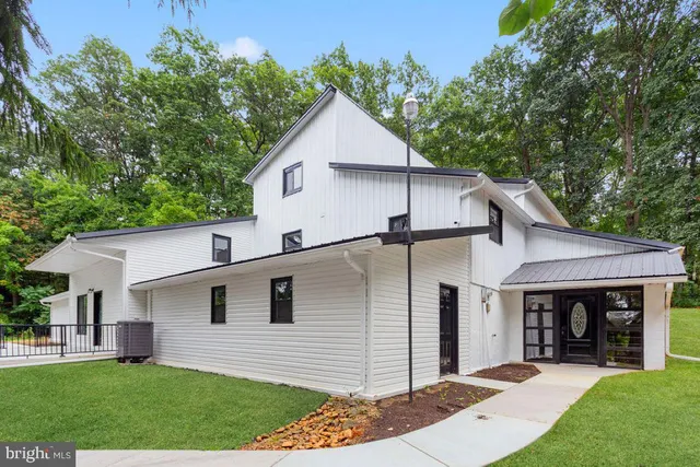 $629,900 | 2325 York Road, Gettysburg, PA 17325