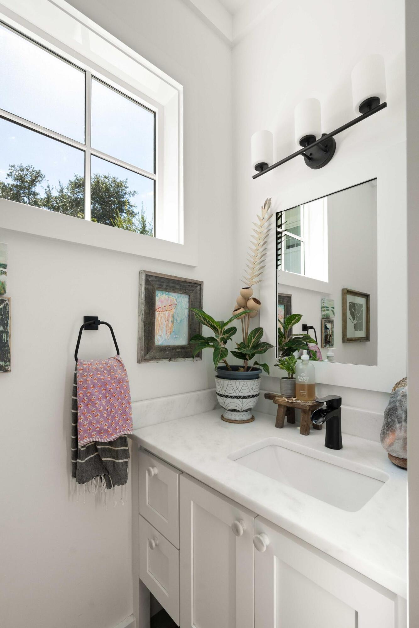 733 Atlantic Street Mount Pleasant, SC 29464 - Photo 12 of 66 10