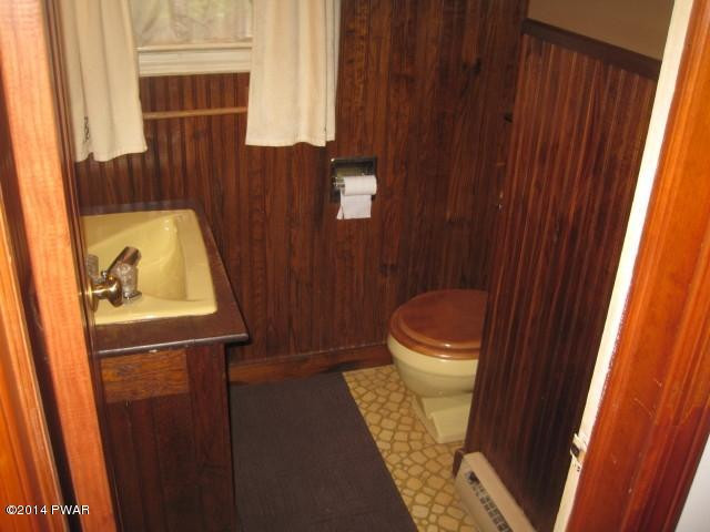 314 Greeley Lake Road Greeley, PA 18425 - Photo 13 of 52