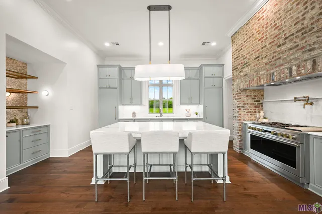 $1,150,000 | 8638 Greenbrier Cv Road, St. George, LA 70817