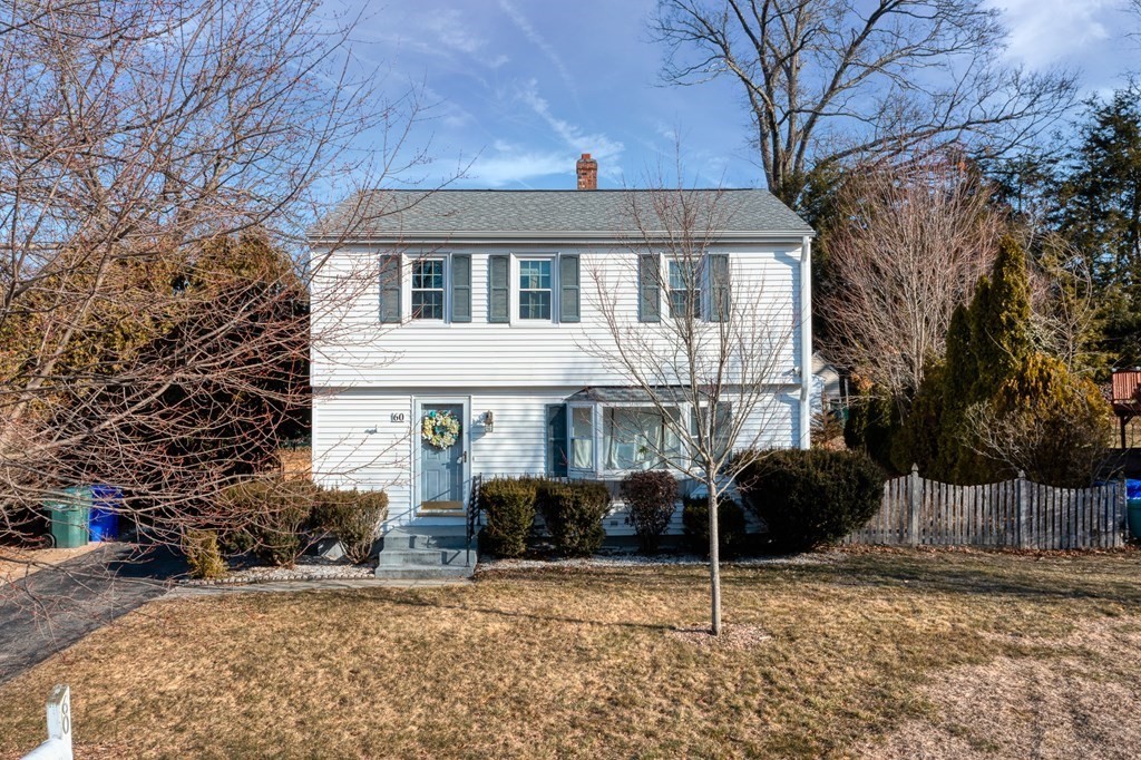 60 Deepfield Road Springfield, MA 01118 - Photo 1 of 37 Gallery Image 1