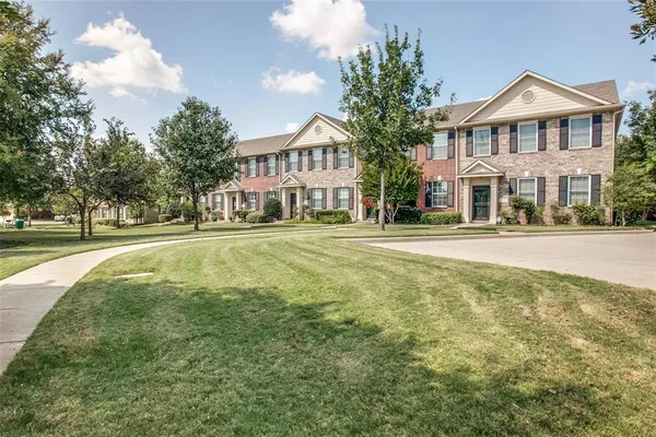 $264,900 | 4116 Kyndra Circle, Richardson, TX 75082