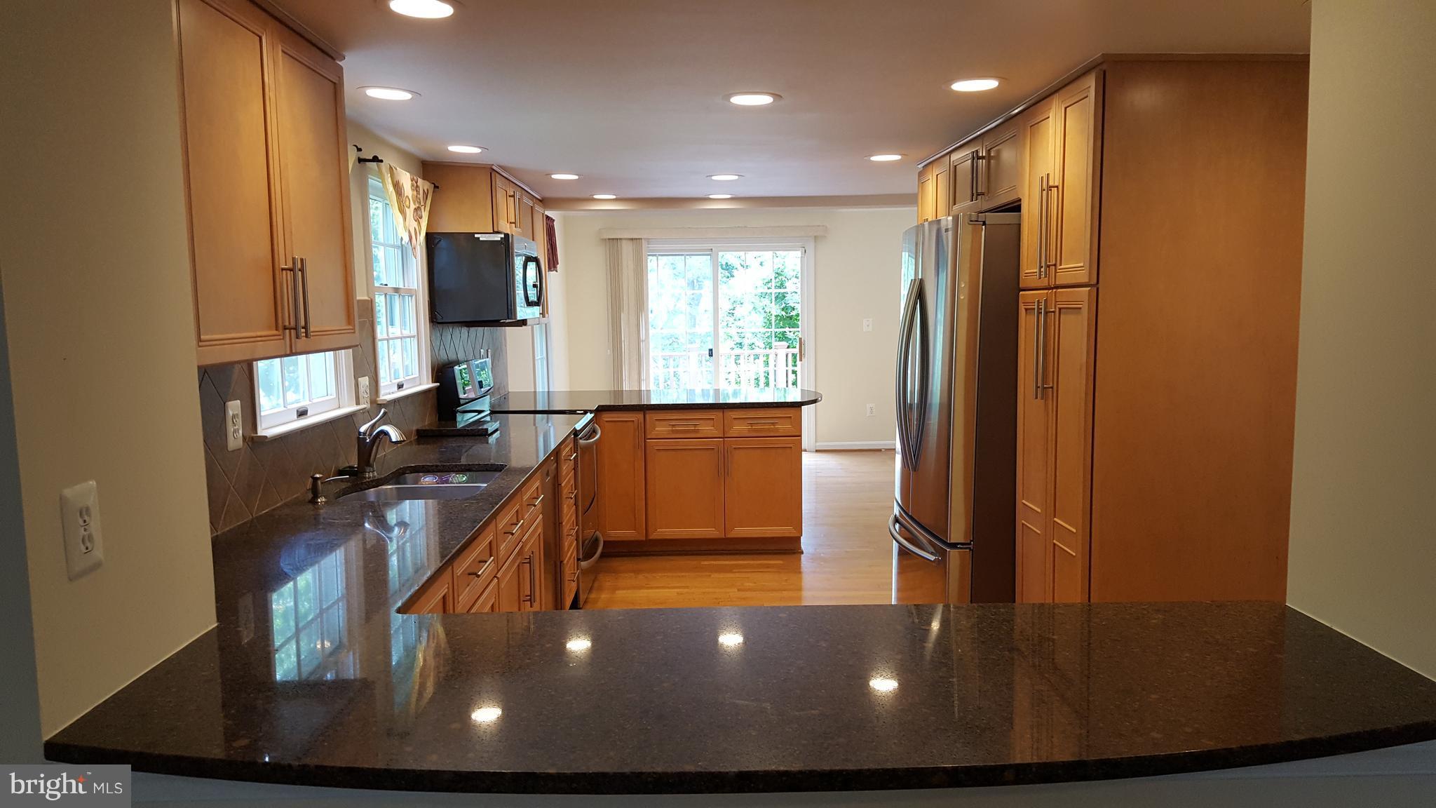 6904 Rawhide Ridge Columbia, MD 21046 - Photo 6 of 24 Kitchen