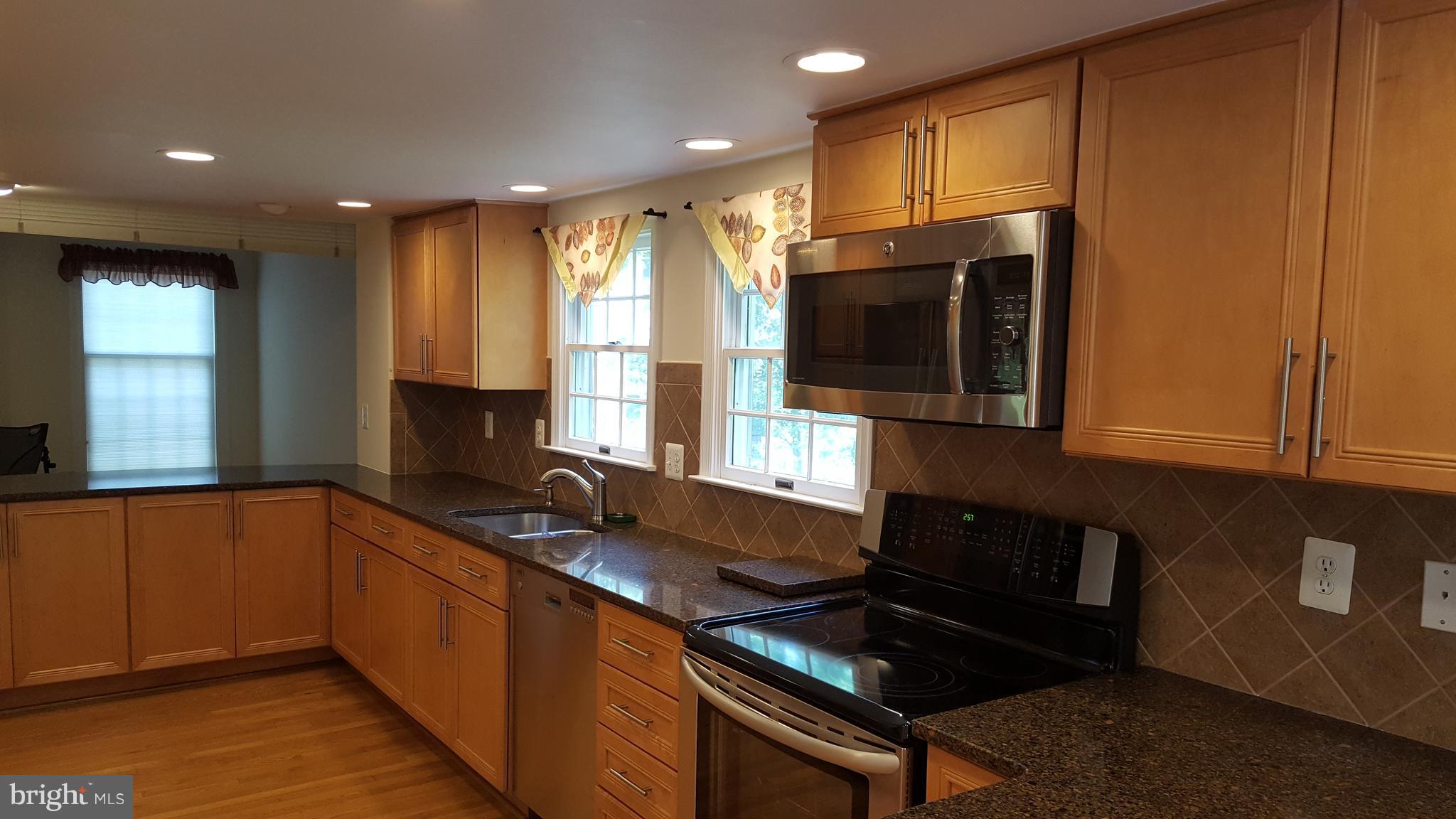 6904 Rawhide Ridge Columbia, MD 21046 - Photo 8 of 24 Kitchen
