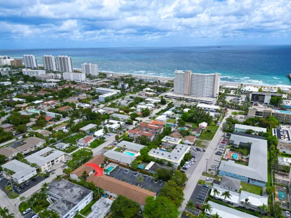 $3,300 | 1917 Northeast 3rd Street, Unit 109, Deerfield Beach, FL 33441