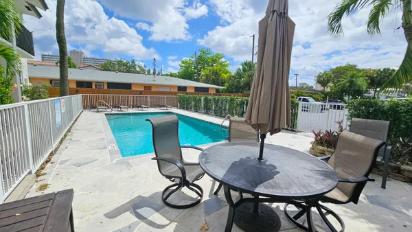 $3,300 | 1917 Northeast 3rd Street, Unit 109, Deerfield Beach, FL 33441