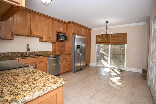 $3,300 | 1917 Northeast 3rd Street, Unit 109, Deerfield Beach, FL 33441