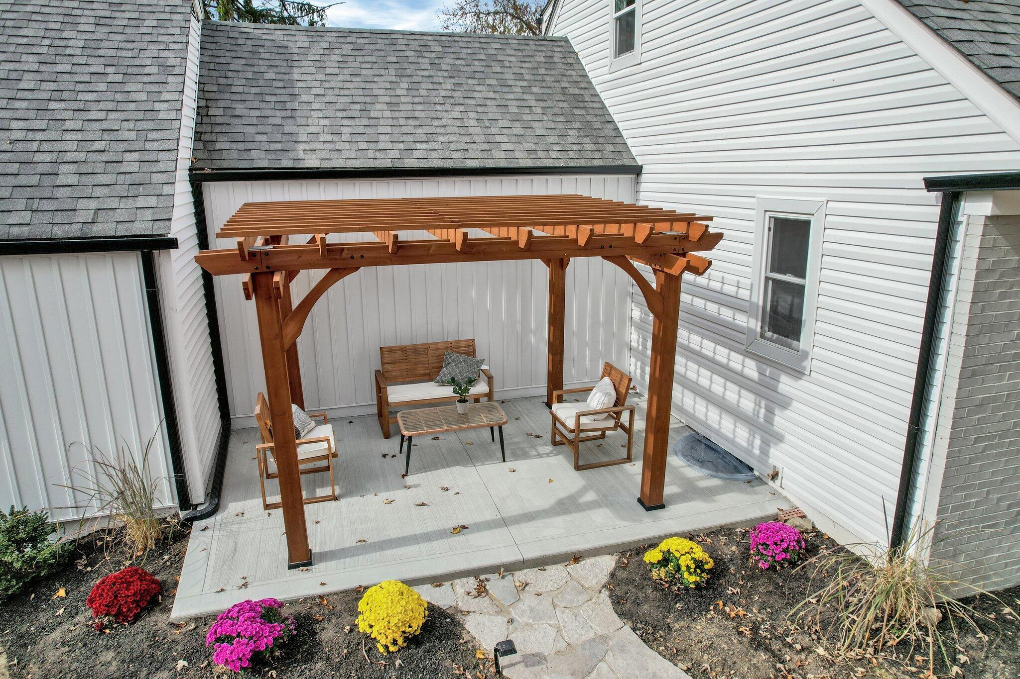 2575 Kent Road Upper Arlington, OH 43221 - Photo 62 of 91 East Patio