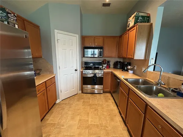 $2,000 | 3933 Tranquil Path Drive, College Station, TX 77845