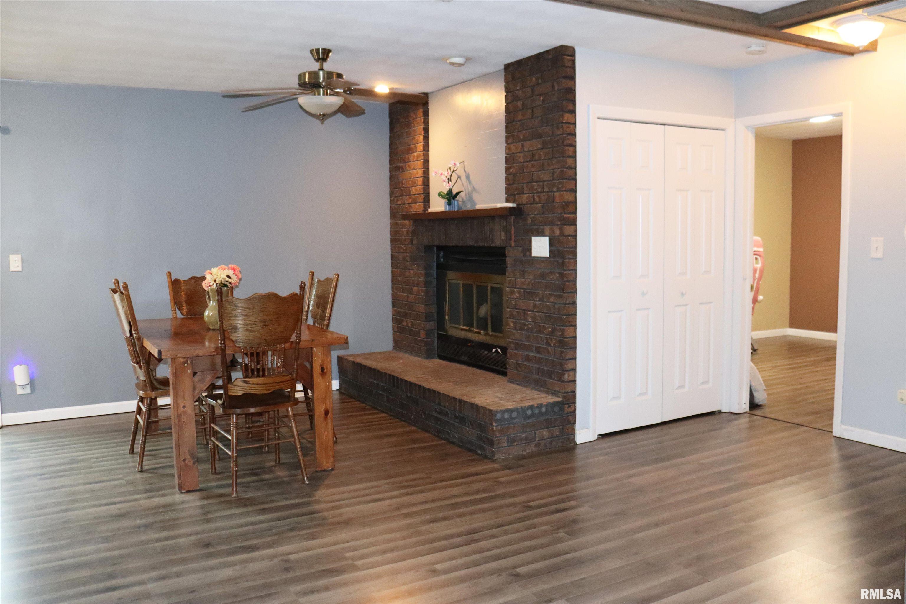 1237 Apache Lane Peoria, IL 61607 - Photo 11 of 34 Gallery Image 11