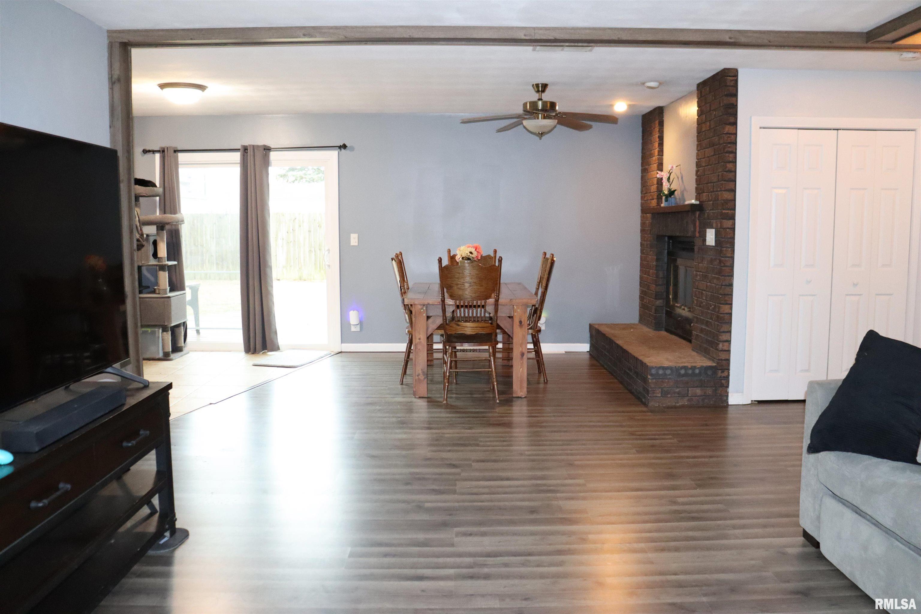 1237 Apache Lane Peoria, IL 61607 - Photo 13 of 34 Gallery Image 13