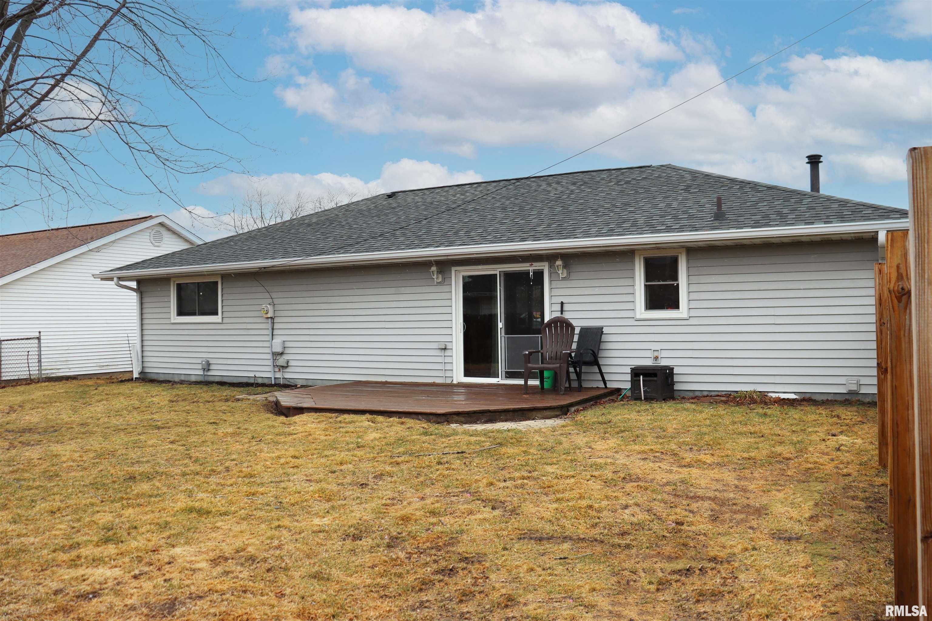 1237 Apache Lane Peoria, IL 61607 - Photo 28 of 34 Gallery Image 28