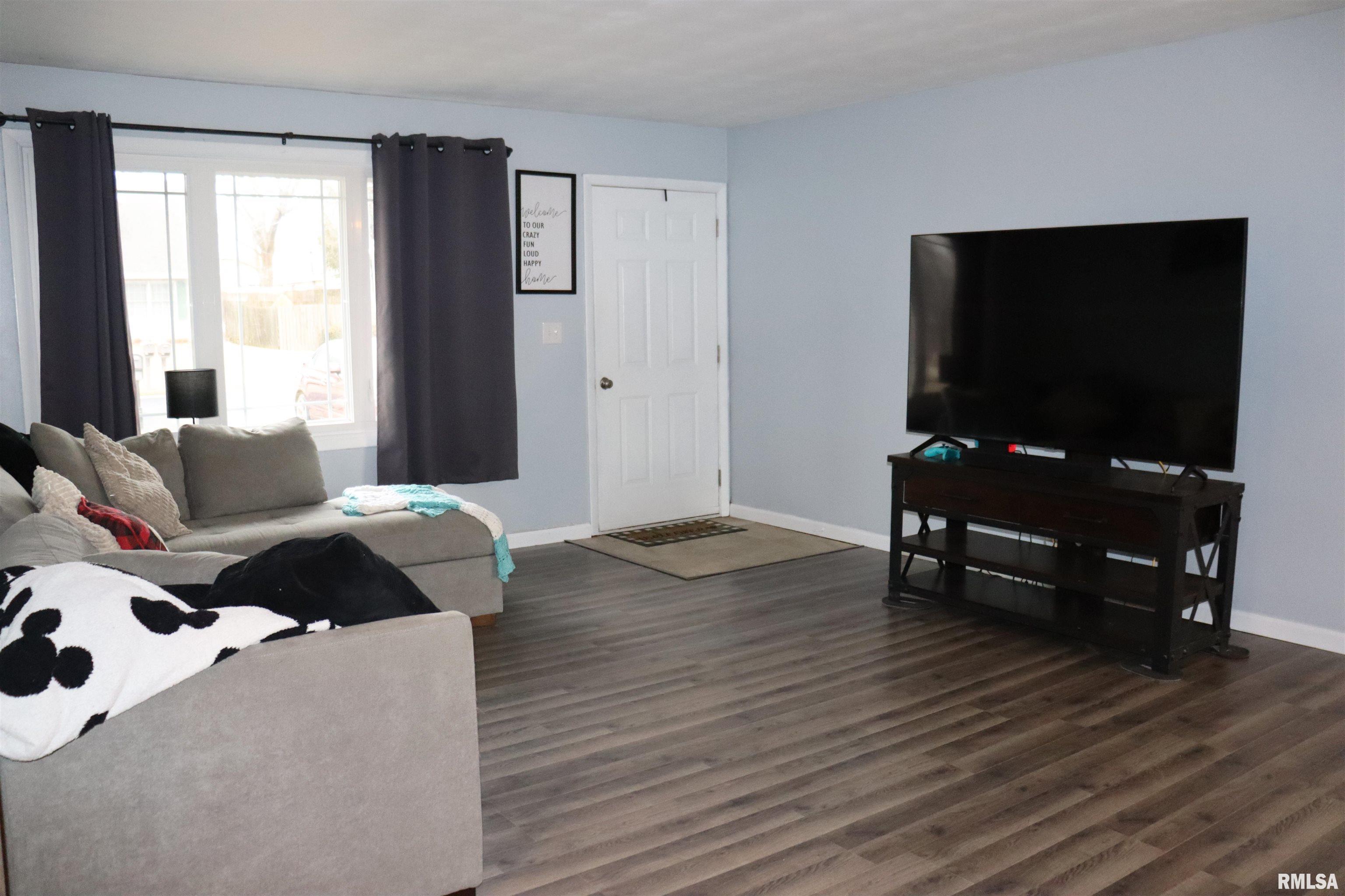 1237 Apache Lane Peoria, IL 61607 - Photo 32 of 34 Gallery Image 32