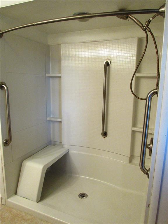 910 Saxonburg Road Butler, PA 16002 - Photo 14 of 22
