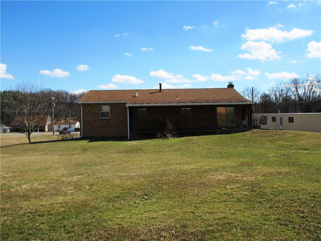 910 Saxonburg Road Butler, PA 16002 - Photo 3 of 22